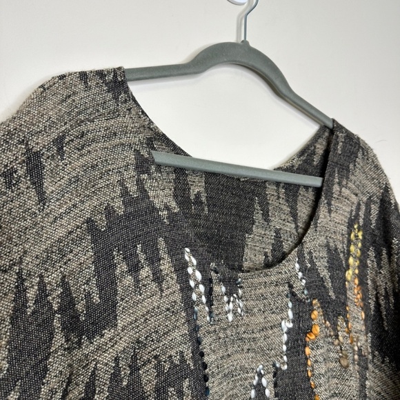 Vismaya Mohair Wool Blend Boho Chic Southwestern Ikat Poncho with Fringe Pattern - Picture 6 of 12